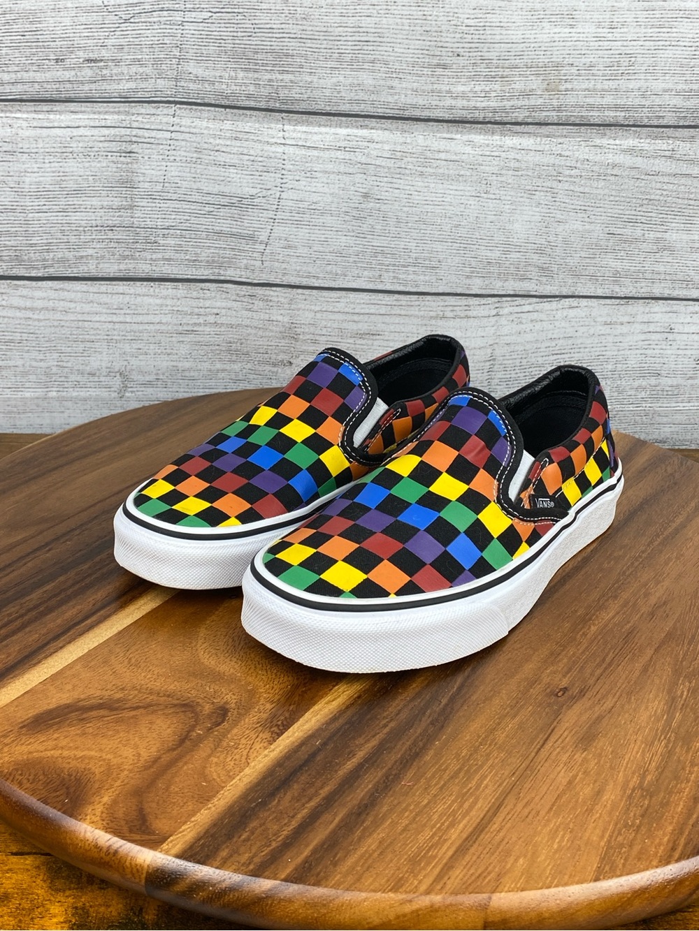 Vans Classic Slip On Rainbow Checkerboard Sneakers Women’s Shoe Size 6 - Picture 2 of 10